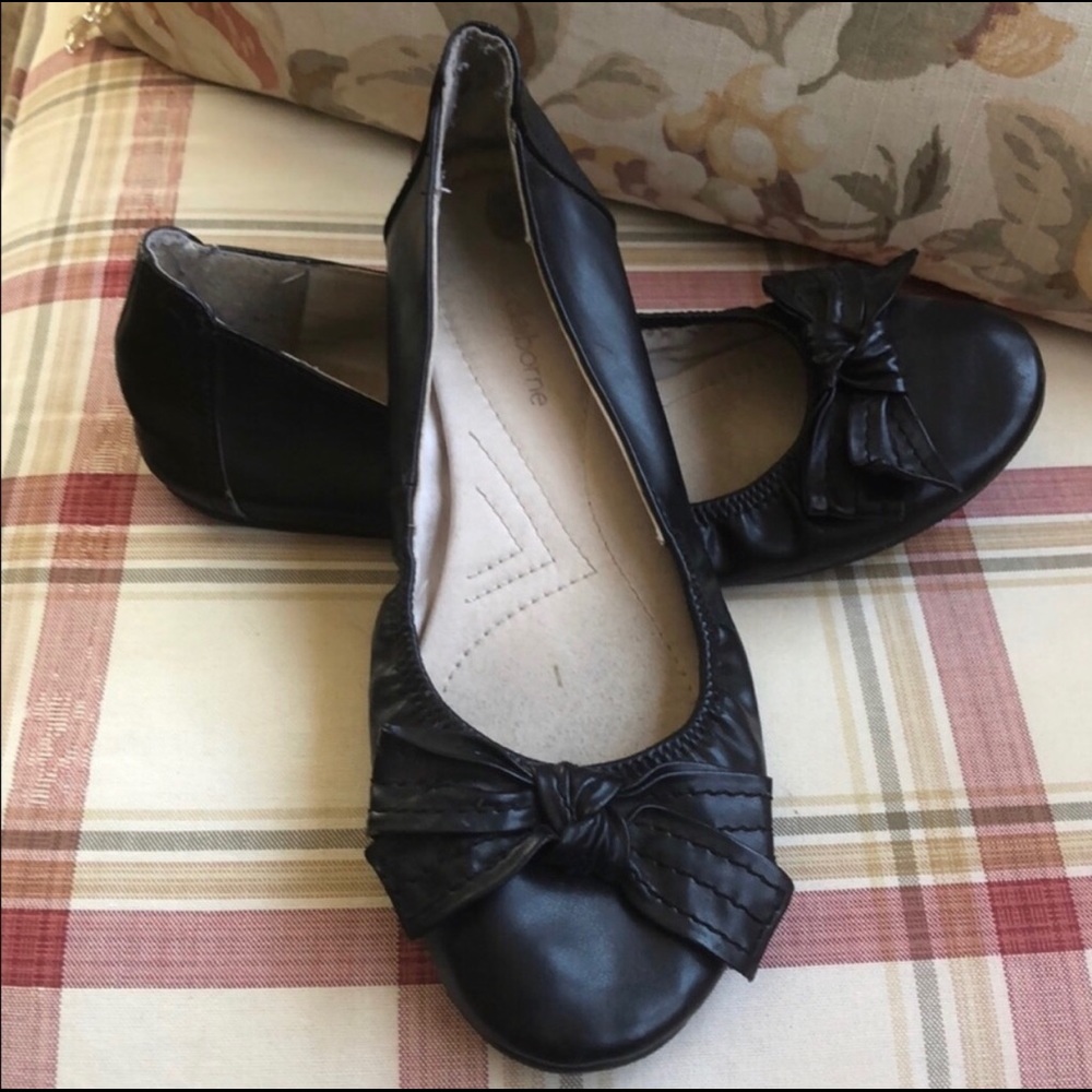 Liz Claiborne Black Bow Flats